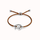 Pulsera de hilo marr&oacute;n con perla shell fornitura ba&ntilde;ada en plata de ley